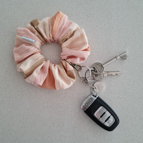 Scrunchlet, scrunchie wristlet, scrunchie keyring 