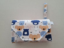 Load image into Gallery viewer, Animal Faces change mat clutch DELUXE (2NDS)