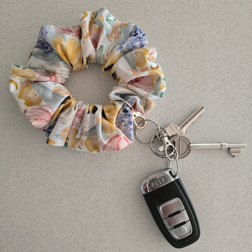 Spring Bee Scrunchie Wristlet / Keychain