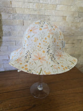 Load image into Gallery viewer, Floral children's hat, sun hat, bucket hat