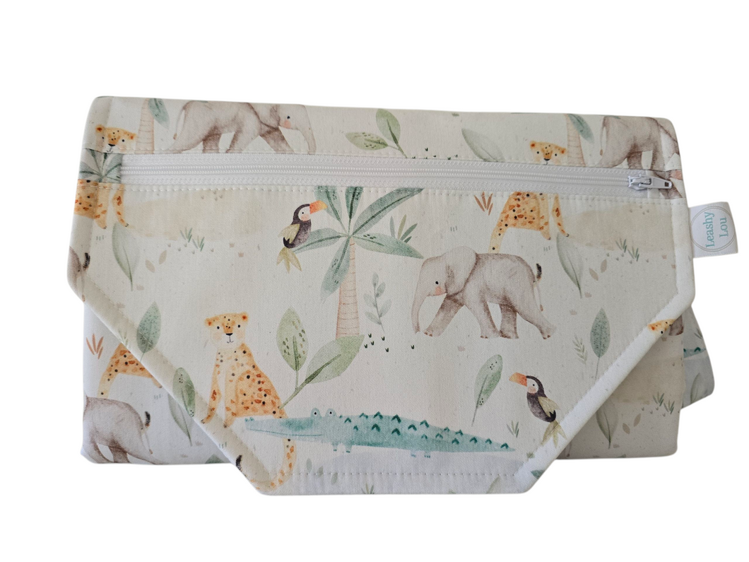 Leo Lion & Friends Nappy change mat clutch w/Zippered Pocket
